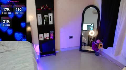 sandra online show from 12/11/24, 11:54