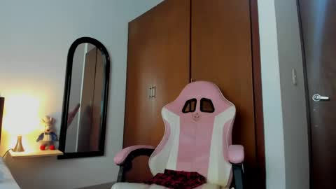 sandra online show from 06/22/26, 02:36