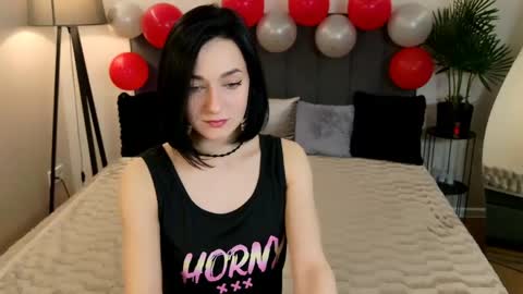 Snapshot of baileelynn chatting on 04/19/26, 08:57 Bailyn online show from 04/19/26, 08:57