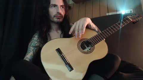 Bailey online show from 12/12/24, 12:59