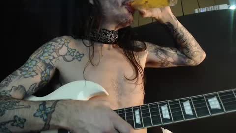 Bailey online show from 12/21/24, 06:52