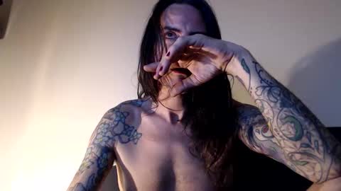 Bailey online show from 10/12/25, 03:38