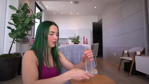 Snapshot of bailey_eilish chatting on 02/22/25, 01:46 Bailey online show from 02/22/25, 01:46