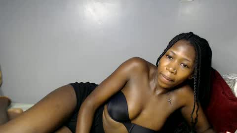 Snapshot of bailey_lo chatting on 06/27/26, 12:26 jewel online show from 06/27/26, 12:26