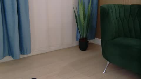 Snapshot of bailey_rush chatting on 10/17/25, 02:08 bailey_rush online show from 10/17/25, 02:08