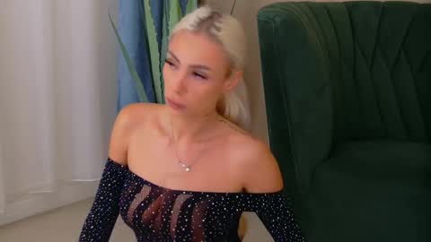 Snapshot of bailey_rush chatting on 11/17/25, 04:46 bailey_rush online show from 11/17/25, 04:46