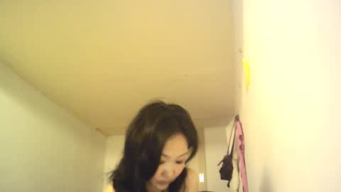 Snapshot of bailliy chatting on 02/16/25, 05:15 bailliy online show from 02/16/25, 05:15