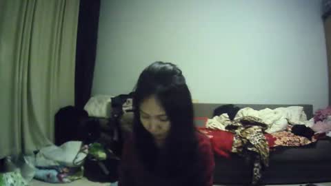 Snapshot of bailliy chatting on 11/18/25, 01:04 bailliy online show from 11/18/25, 01:04