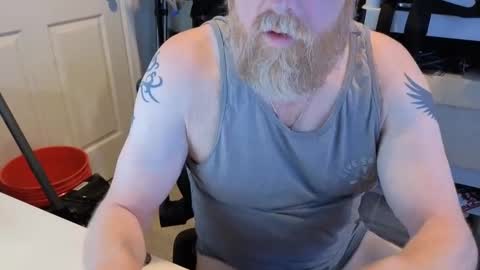 Snapshot of baltomoron69 chatting on 10/04/25, 02:26 baltomoron69 online show from 10/04/25, 02:26