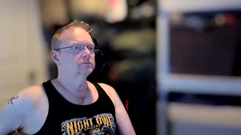 Snapshot of baltomoron69 chatting on 06/11/26, 11:30 baltomoron69 online show from 06/11/26, 11:30