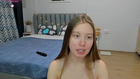 Kira online show from 02/10/25, 12:39