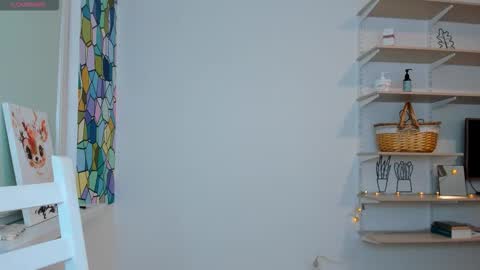 Kira online show from 10/05/25, 03:54