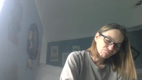 Snapshot of bamacpl80 chatting on 04/25/26, 01:41 bamacpl80 online show from 04/25/26, 01:41