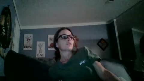 Snapshot of bamacpl80 chatting on 05/08/26, 01:44 bamacpl80 online show from 05/08/26, 01:44