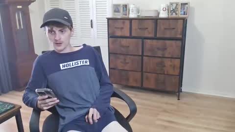 Snapshot of bambam1400 chatting on 10/03/25, 04:37 bambam1400 online show from 10/03/25, 04:37