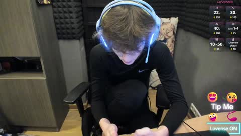 Snapshot of bambelbye chatting on 12/11/24, 07:03 Gaz online show from 12/11/24, 07:03