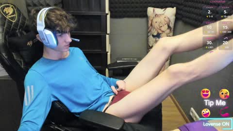 Snapshot of bambelbye chatting on 12/13/24, 10:55 Gaz online show from 12/13/24, 10:55