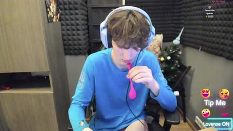 Snapshot of bambelbye chatting on 01/05/25, 07:49 Gaz online show from 01/05/25, 07:49