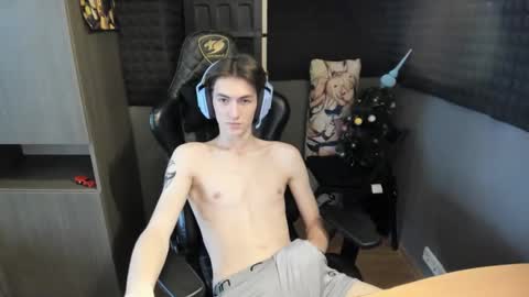 Snapshot of bambelbye chatting on 01/12/25, 12:01 Gaz online show from 01/12/25, 12:01