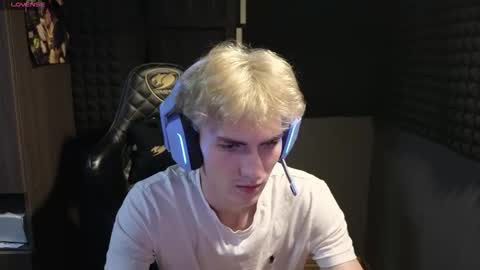 Snapshot of bambelbye chatting on 11/30/25, 11:09 Gaz online show from 11/30/25, 11:09