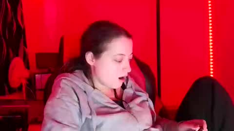 bambiboo8113 online show from 02/18/25, 06:26