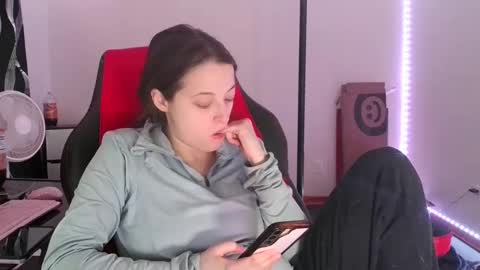 bambiboo8113 online show from 02/24/25, 04:05