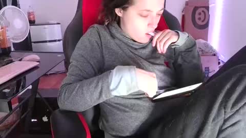 bambiboo8113 online show from 02/25/25, 01:20