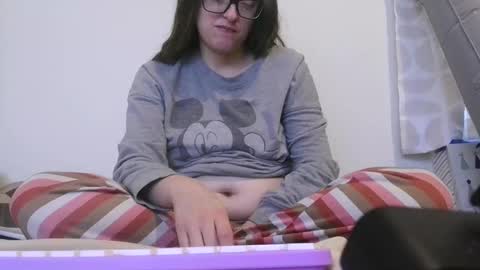 Snapshot of bambiboo8113 chatting on 10/29/25, 09:27 bambiboo8113 online show from 10/29/25, 09:27