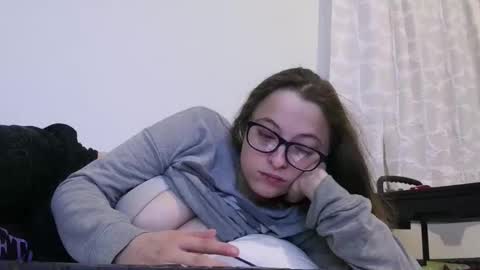 Snapshot of bambiboo8113 chatting on 11/07/25, 03:39 bambiboo8113 online show from 11/07/25, 03:39