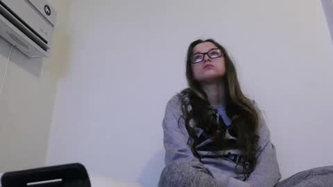 Snapshot of bambiboo8113 chatting on 11/09/25, 11:08 bambiboo8113 online show from 11/09/25, 11:08