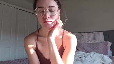 Snapshot of bambifarrina chatting on 02/10/26, 03:49 bambifarrina online show from 02/10/26, 03:49