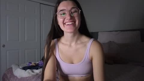 Snapshot of bambifarrina chatting on 02/25/26, 03:05 bambifarrina online show from 02/25/26, 03:05