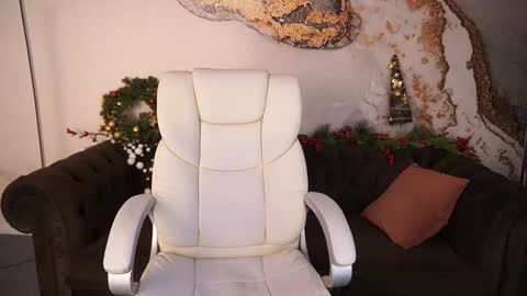 Snapshot of bambiliii chatting on 01/07/25, 02:08 Bambi online show from 01/07/25, 02:08