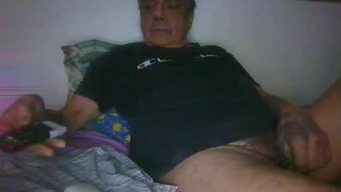 Snapshot of bambino6060 chatting on 06/18/26, 06:13 bambino6060 online show from 06/18/26, 06:13