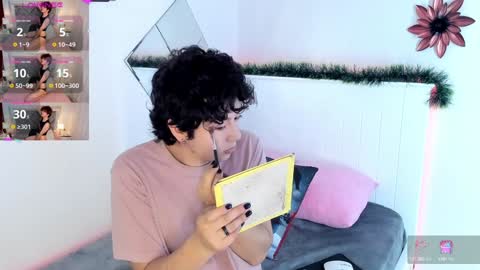 Snapshot of ban_collins chatting on 12/06/24, 04:28 Esteban online show from 12/06/24, 04:28