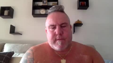 banana5289 online show from 10/27/25, 01:04