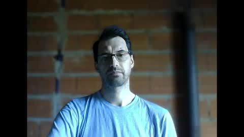 Snapshot of banana_argen_15 chatting on 04/10/26, 04:23 Ezequiel online show from 04/10/26, 04:23