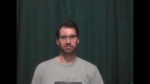 Snapshot of banana_argen_15 chatting on 04/16/26, 02:12 Ezequiel online show from 04/16/26, 02:12