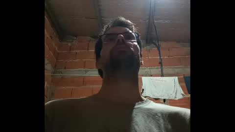 Snapshot of banana_argen_15 chatting on 04/17/26, 01:52 Ezequiel online show from 04/17/26, 01:52