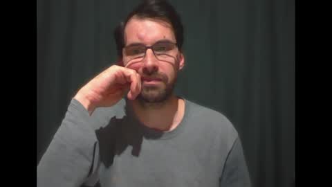 Snapshot of banana_argen_15 chatting on 04/26/26, 01:25 Ezequiel online show from 04/26/26, 01:25