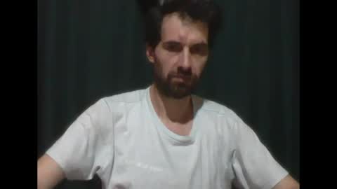 Snapshot of banana_argen_15 chatting on 04/29/26, 01:32 Ezequiel online show from 04/29/26, 01:32