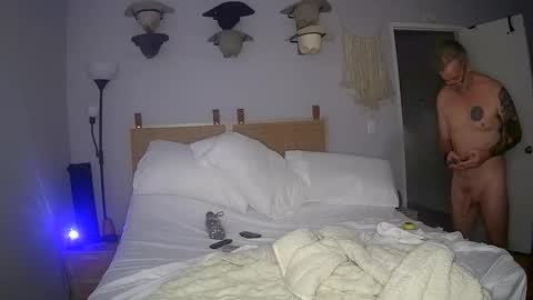 Snapshot of bananas318 chatting on 02/10/26, 02:15 bananas318 online show from 02/10/26, 02:15