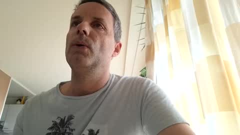 Snapshot of bananasplit1900 chatting on 03/11/25, 01:12 bananasplit1900 online show from 03/11/25, 01:12