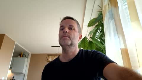 Snapshot of bananasplit1900 chatting on 12/01/25, 09:14 bananasplit1900 online show from 12/01/25, 09:14