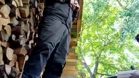 Snapshot of bananek98 chatting on 10/05/25, 08:45 bananek online show from 10/05/25, 08:45