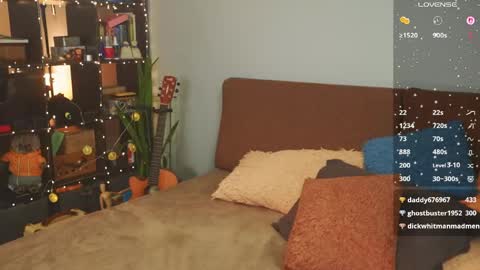 Ellen and  online show from 03/20/26, 10:14