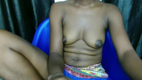 Snapshot of banging_body chatting on 05/18/26, 06:25 banging_body online show from 05/18/26, 06:25
