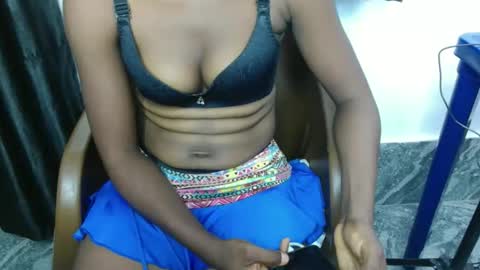 Snapshot of banging_body chatting on 05/19/26, 06:58 banging_body online show from 05/19/26, 06:58
