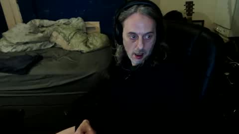 Snapshot of bangintoleather chatting on 03/14/26, 03:34 bangintoleather online show from 03/14/26, 03:34