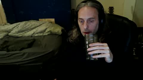 Snapshot of bangintoleather chatting on 04/11/26, 02:16 bangintoleather online show from 04/11/26, 02:16